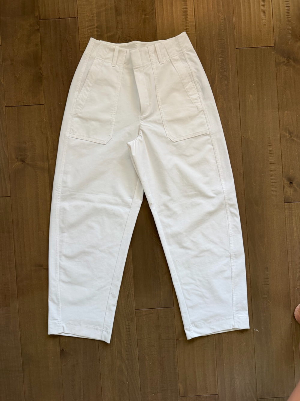 Athleta Women’s  White Barrel Tapered Pants